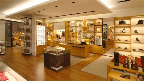 louis vuitton saks boston